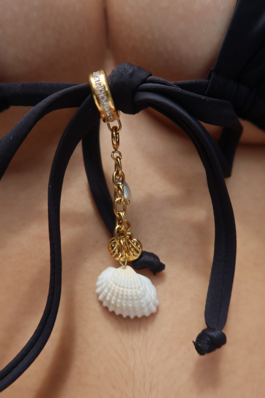 Perla Lenta Bikini Charm