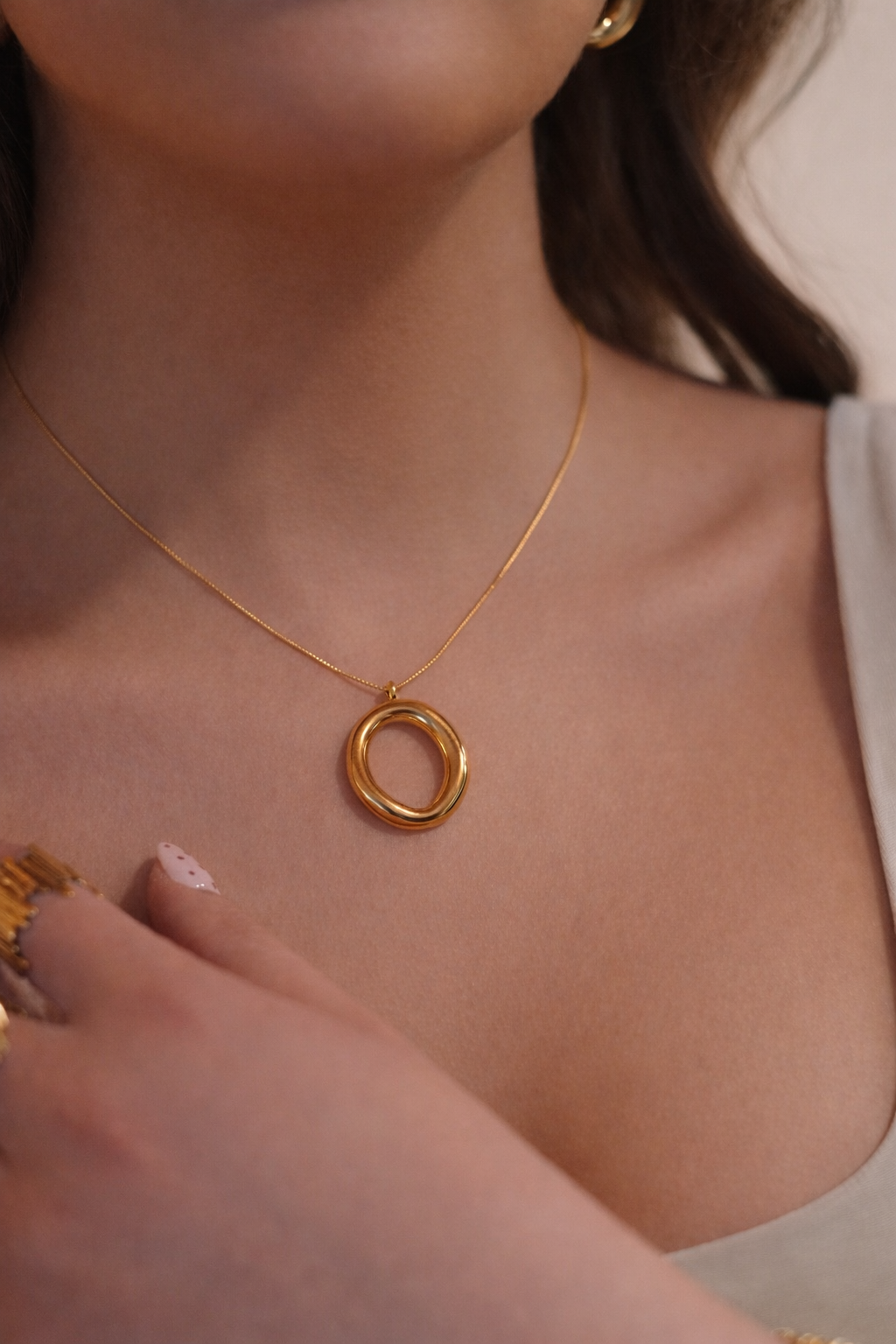 The Oval Necklace