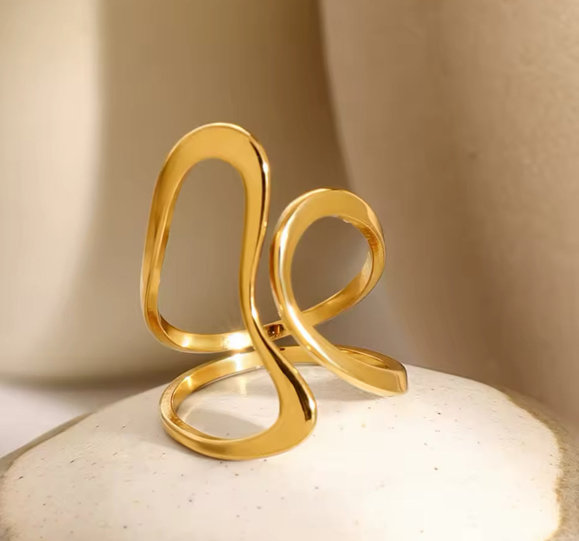 Asymmetric Ring