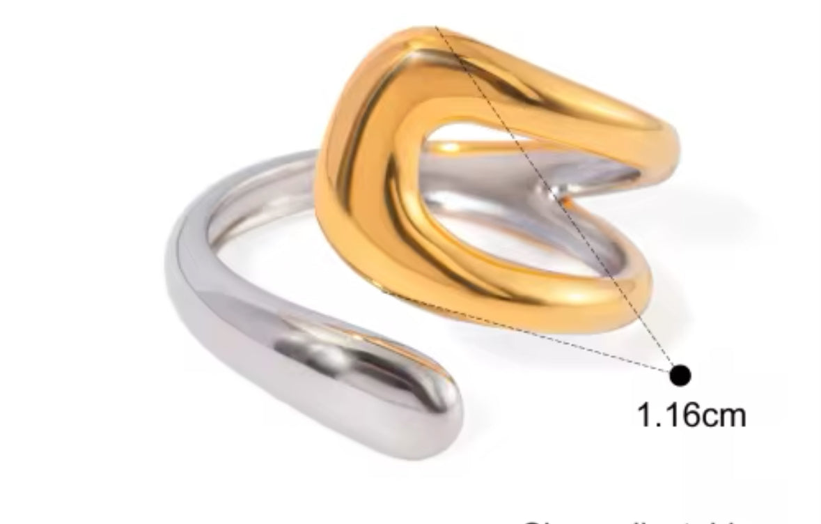 Hollow Layered Ring