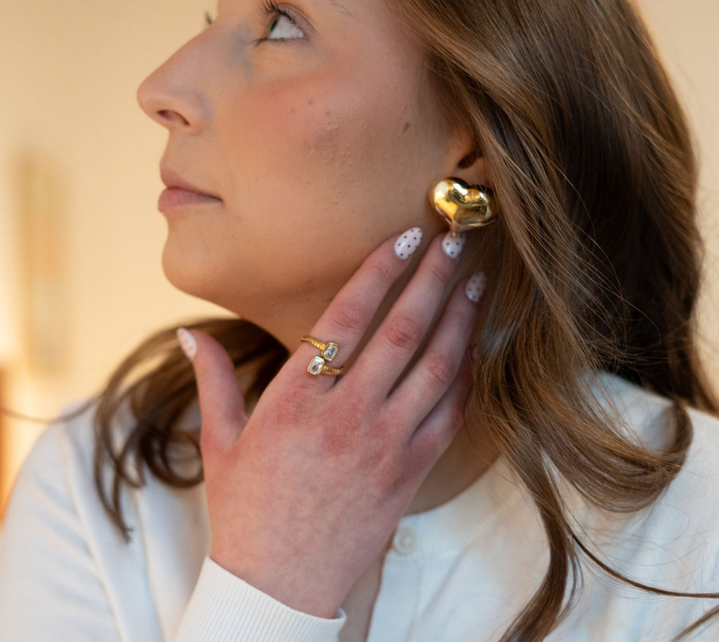 The Amore Earrings